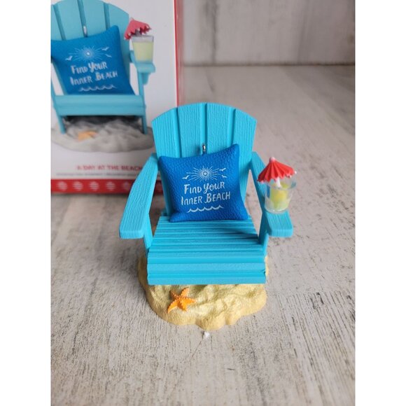 Hallmark NEW a day at the beach ornament Xmas sand - Picture 2 of 6